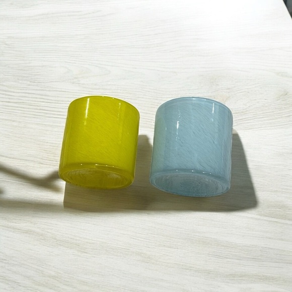 2 Glass Vases Yellow and Blue with White Patterning - Picture 4 of 9